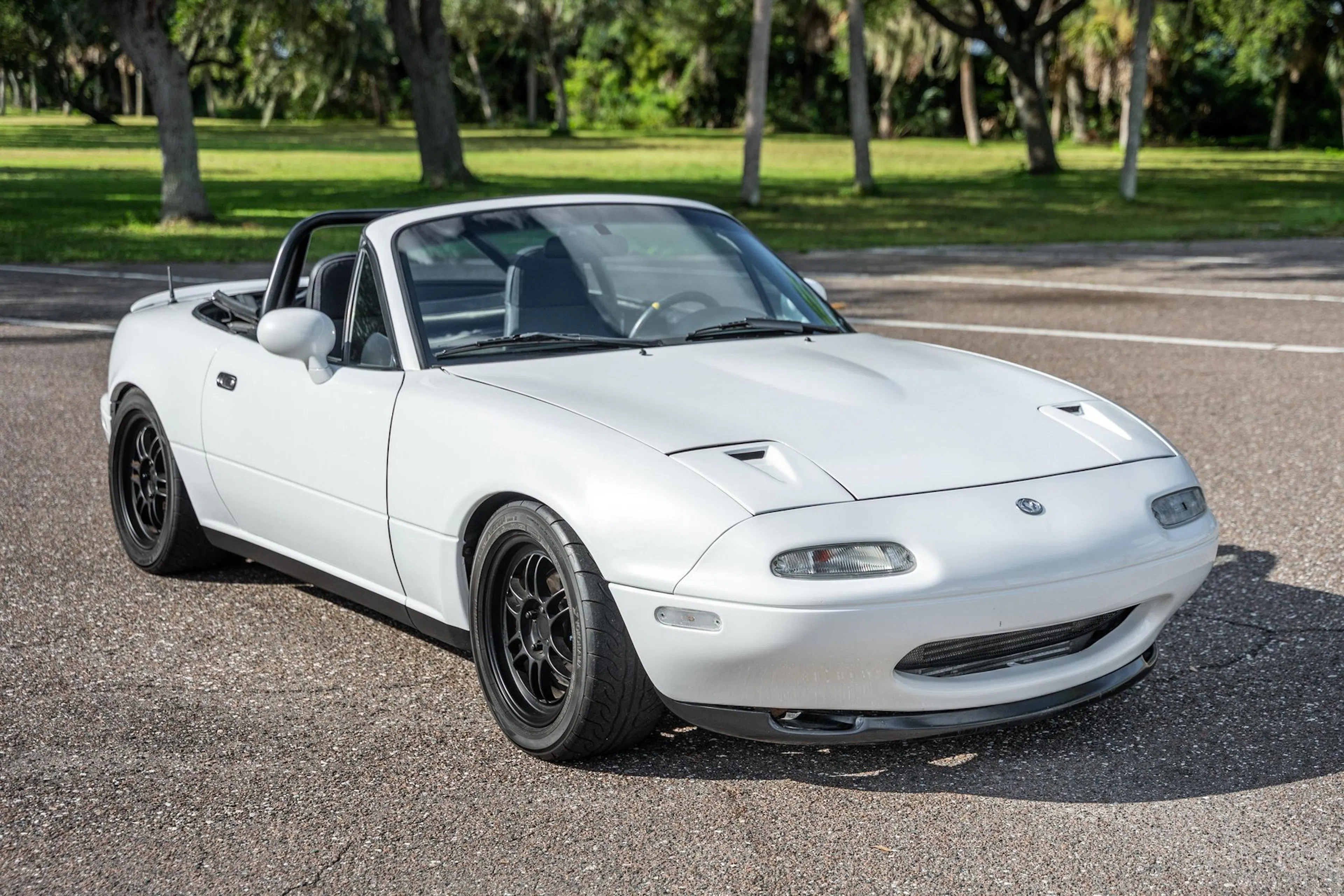 1996 Mazda MX-5 Miata VIN JM1NA353XT0714696 | Hagerty Valuation Tools®